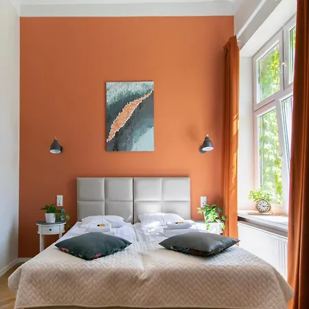 Vintage Gertrudy Street Apartment *