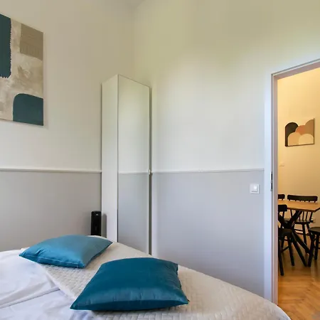 Apartment Vintage Gertrudy Street